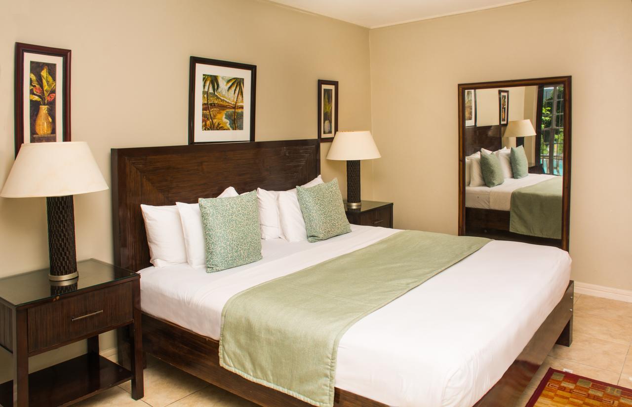 Heavenly Suites La Feuillet Exterior foto